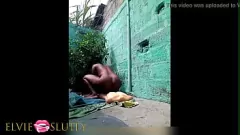 Reproducir Sensual animadora de ébano sacudiendo su jugoso culo en el torso de un chico cachondo en un escandaloso video sexual en la oficina