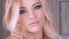 تشغيل كس شقراء ناجح يقدم كس جيد