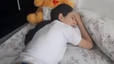 تشغيل ممارسة الجنس دون وقاية مع ابن عمها المثقف