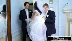 Jouer Mariée hongroise qui baise en rupture avec le plus beau mariage
