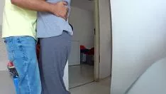 Redare Fute o femeie usoara deoarece sotia lui de acasa nu-l satisface sexual
