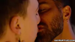 Oynat Adam Ramzi'nin Troye Jacobs ile Bondage Supeback Bash